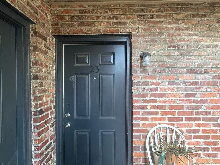 West Wind Apartments — Photo 10