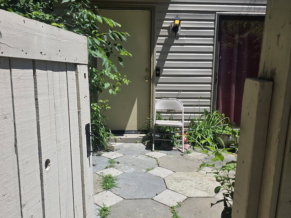 1st image of 9467 Chadburn Pl