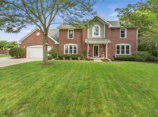 3240 W Meadowview Dr, Greenfield, IN 46140