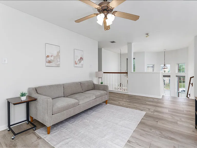 24718 Crescent Run — Photo 8