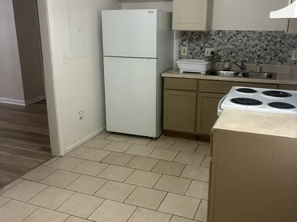 1632 Line St APT 1, Decatur, GA 30032