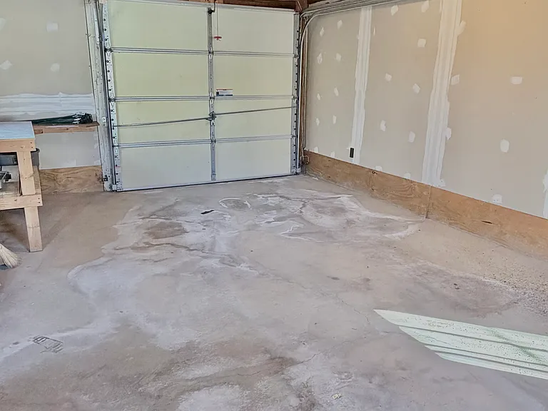 114 Lafayette Rd — Photo 20