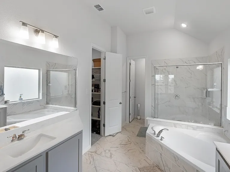 Owners Ensuite Bath