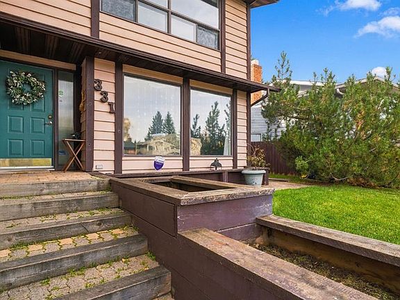 3rd image of 331 E Oakfern Cres SW