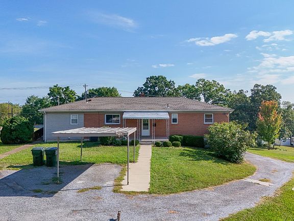 5th image of 2198 Old Rustburg Rd