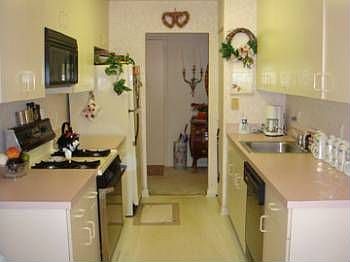 2nd image of 1640 Oakwood Dr #210