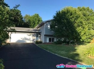 2669 Cornelia Trl, Woodbury, MN 55125