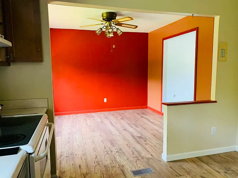 4455 Cloverhill Ter — Photo 5