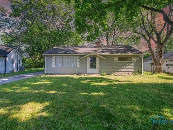 36 Independence Rd, Toledo, OH 43607