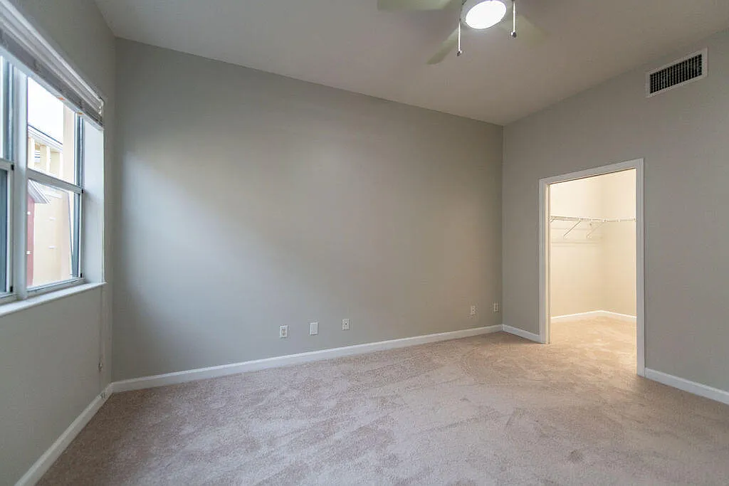 3 bed, 3.5 bath, 1854 sqft, $3,500 — Photo 2