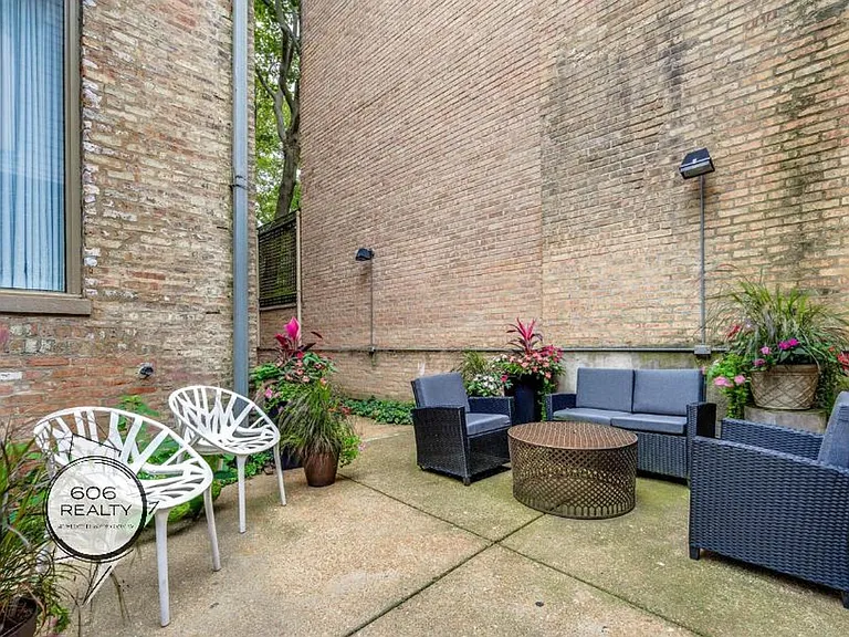 1352 N La Salle St #GDN — Photo 25