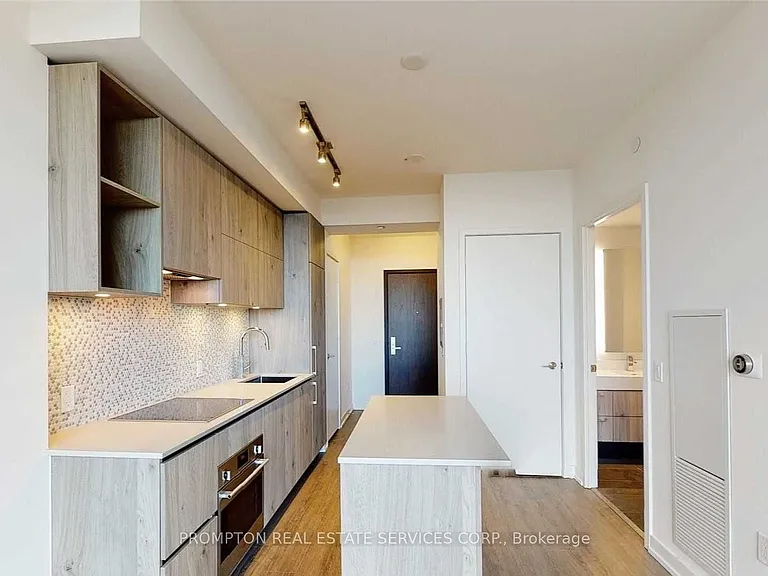 1 Yorkville Ave #2910 — Photo 1