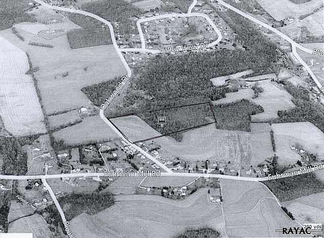 1st image of Oakwood Dr