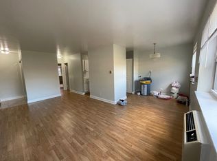 5920 N Kenmore Ave APT 402, Chicago, IL 60660