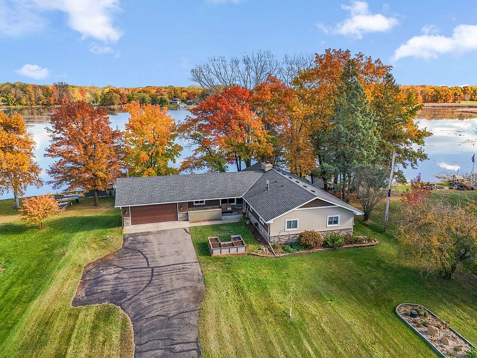 1st image of 17439 Interlachen Dr NE