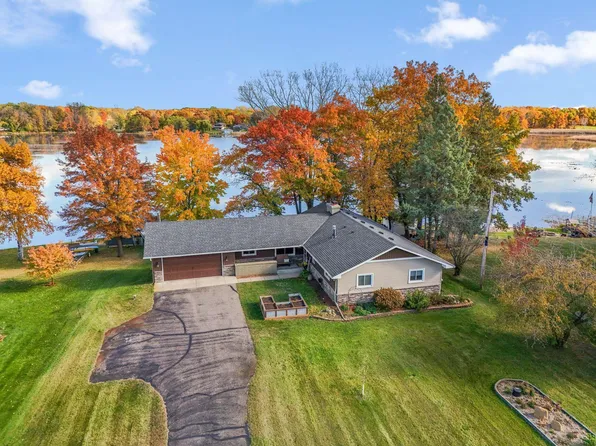 17439 Interlachen Dr NE, Ham Lake, MN 55304