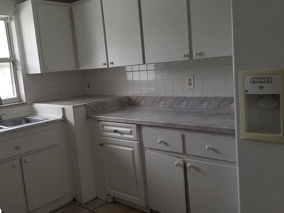5th image of 716 Kentucky St