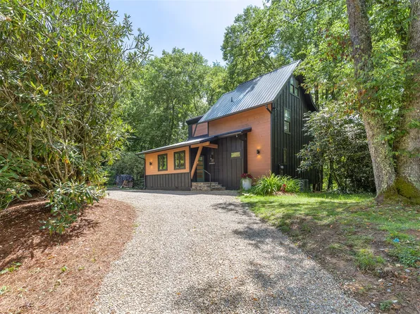 287 Highland Meadows Road, Highlands, NC 28741