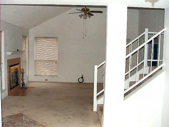 3rd image of 2038 Mallard Dr