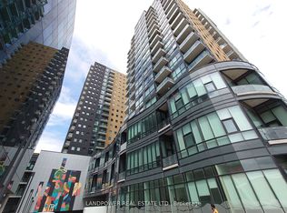 104 Garment St #910, Kitchener, ON N2G 0C8