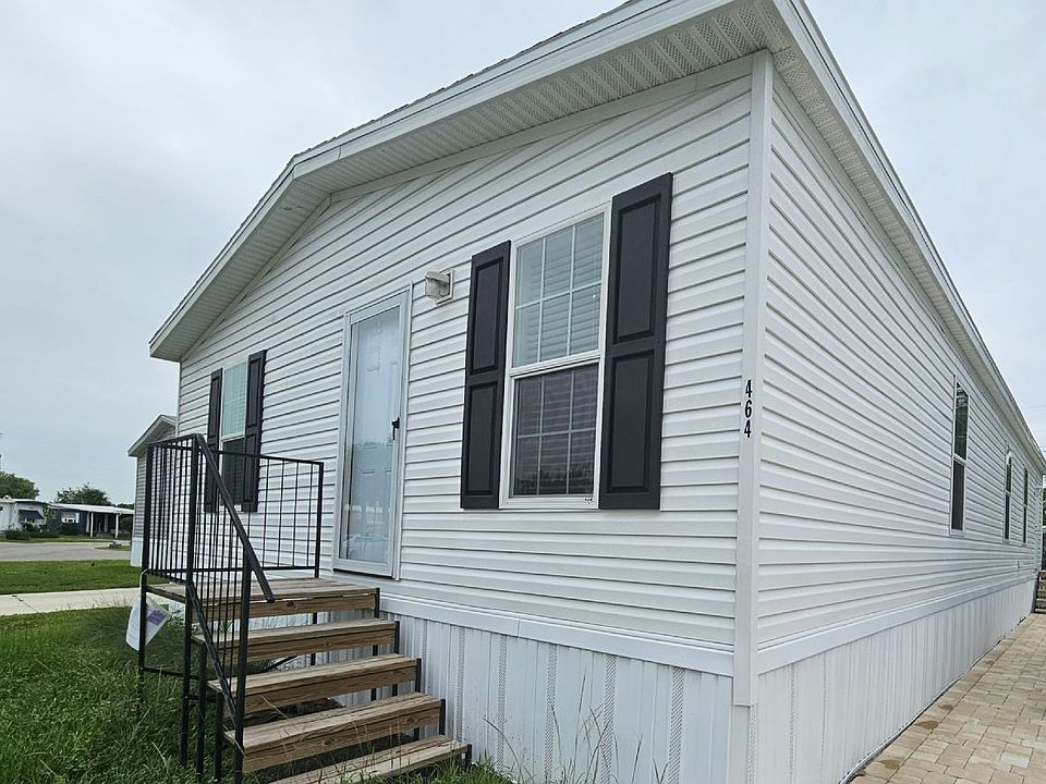 1st image of 464 Suwanee Dr #2041