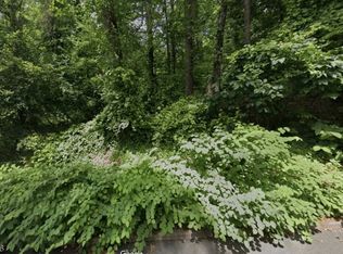 427 Summit Rd, Mountainside, NJ 07092