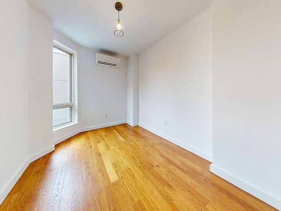 4th image of 1157 Myrtle Ave #3B