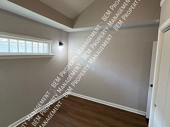 4th image of 6932 Brooklyn Ave