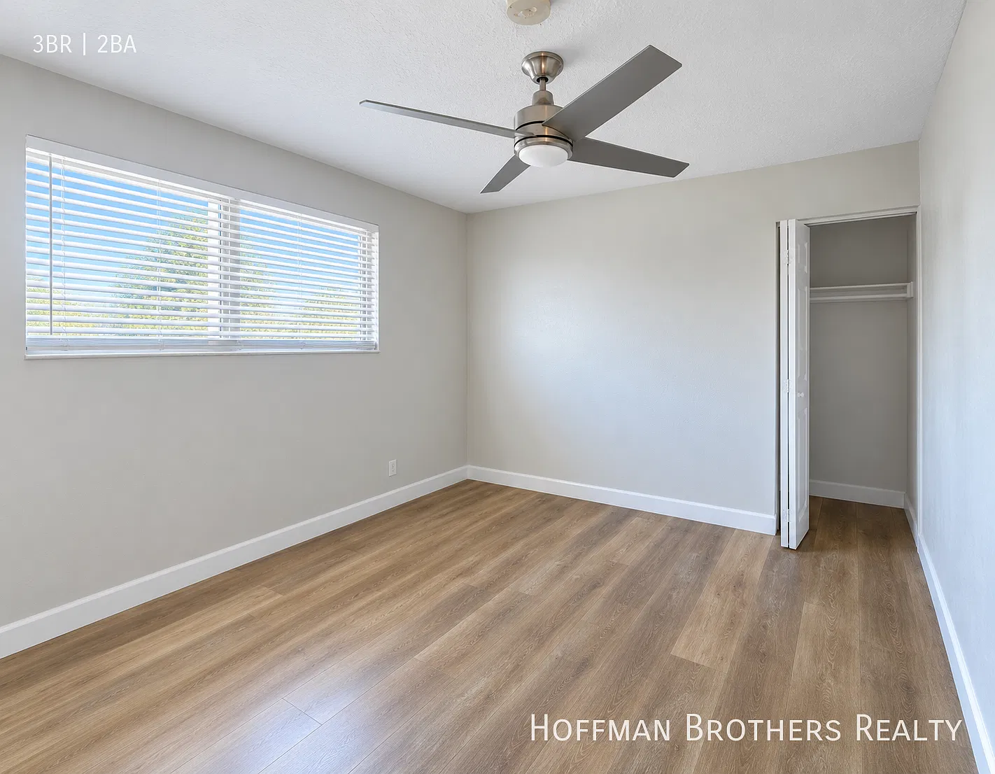 La County Section 8 Welcome! Spacious 3br/2ba With Parking, Appliances & Water + Trash Included! — Photo 4