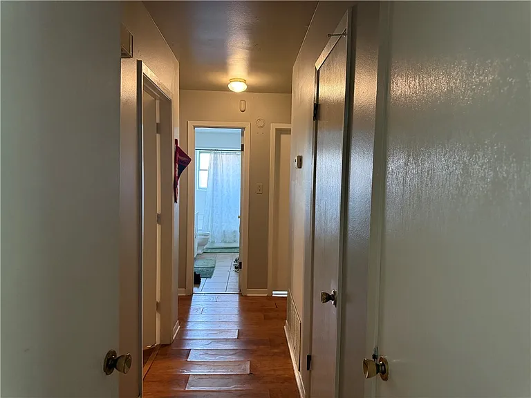 1403 Village Dr — Photo 3