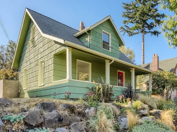 3441 Walnut Ave SW, Seattle, WA 98116