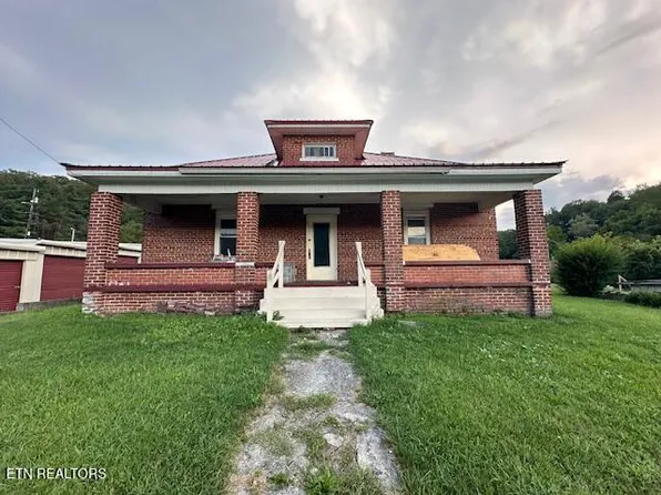 6148 Dr Thomas Walker Rd, Rose Hill, VA 24281