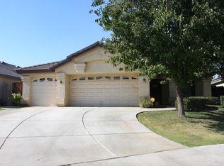 10006 Saint Albans Ave, Bakersfield, CA 93311