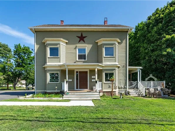 45 High St, Pascoag, RI 02859