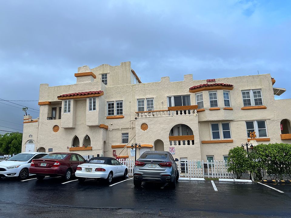 1st image of 4211 Parker Ave APT 7