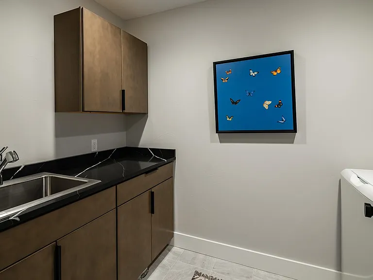 423 N Willson Ave — Photo 24