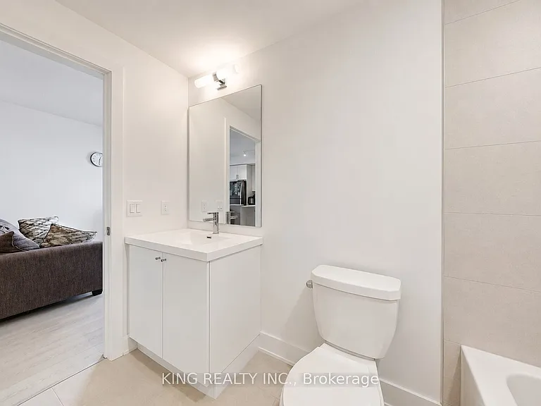 2545 Simcoe St N #2217 — Photo 16