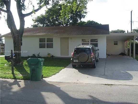 2nd image of 1804 SW 95th Ter