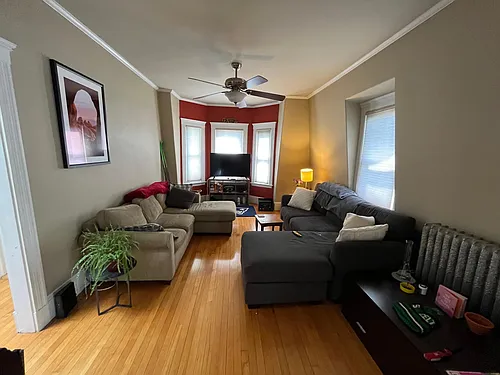 85 Easton St #3 Photo 1