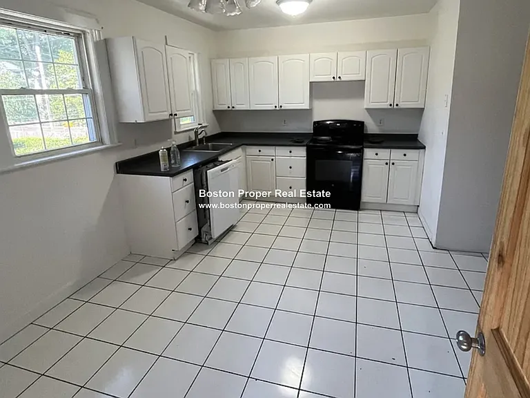 14 Hammondswood Rd #14 — Photo 16