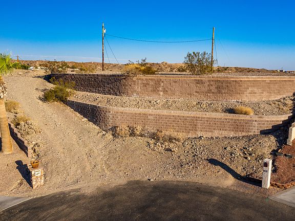 3rd image of 1420 Carlsbad Ct Lot 25