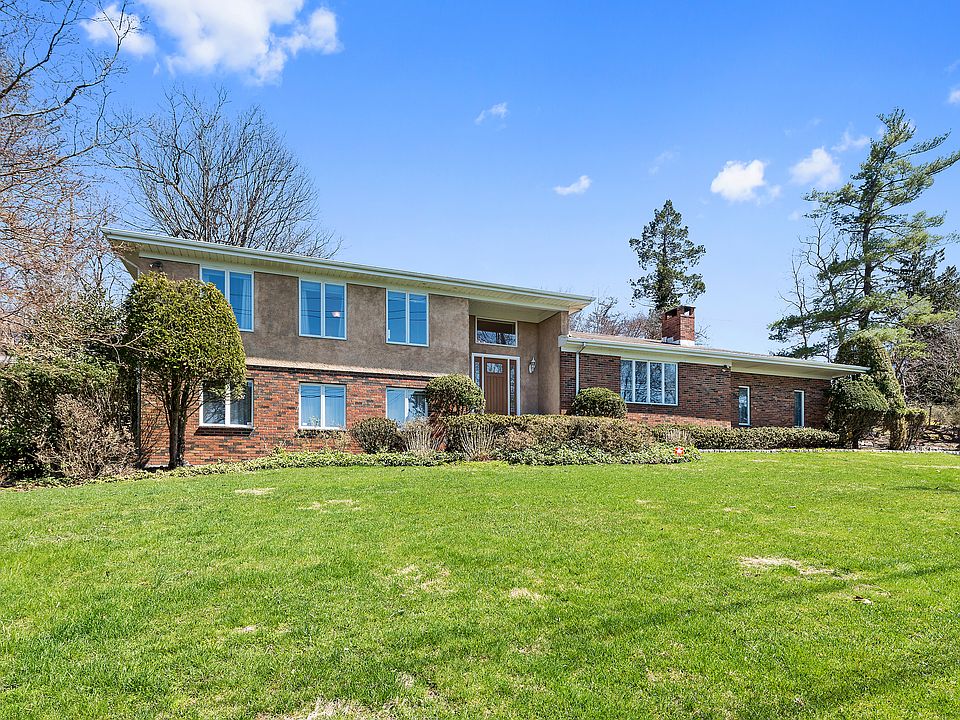 1st image of 39 Holbrook Ln