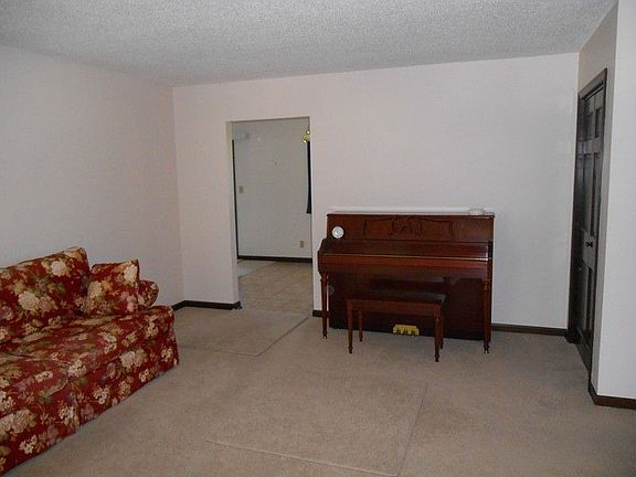 2nd image of 1038 Westgate Dr