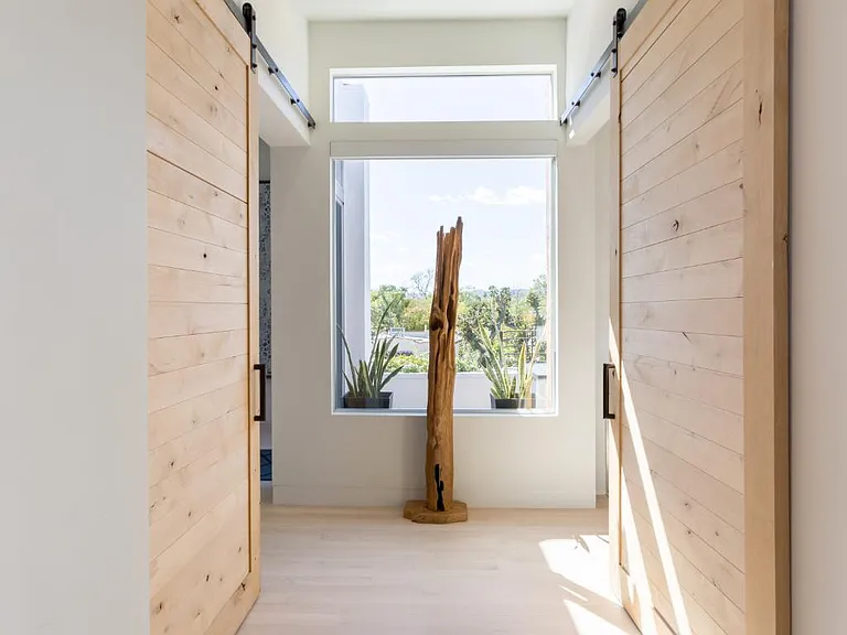 808 N La Jolla Ave — Photo 12