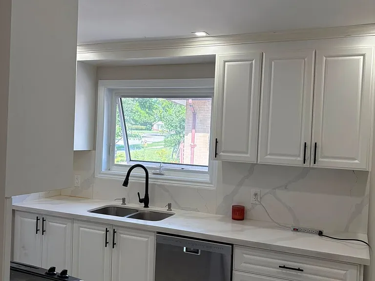 56 Stonehenge Cres — Photo 6