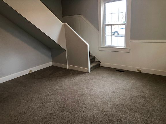 5th image of 760 Charlotte St