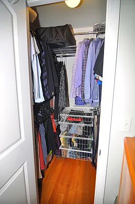 Sold by Momentum Real Estate LLC | media 9