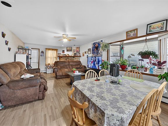 3rd image of 682 Lowell Street