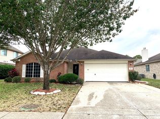 209 Cedar Branch Dr, League City, TX 77573