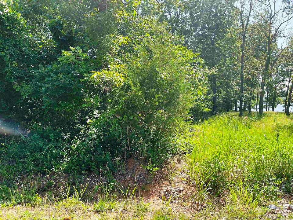 1st image of 511 E Tri Lakes Dr